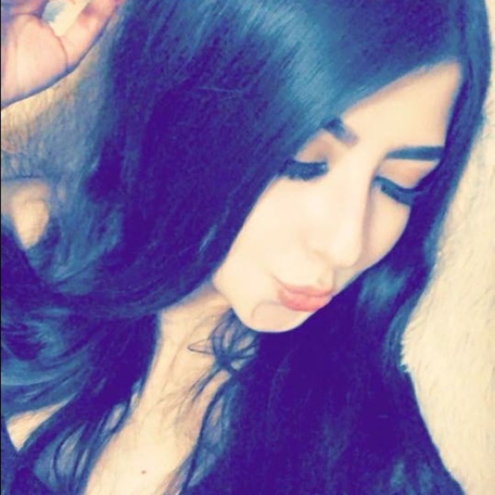 Meet your Posher, Julissa